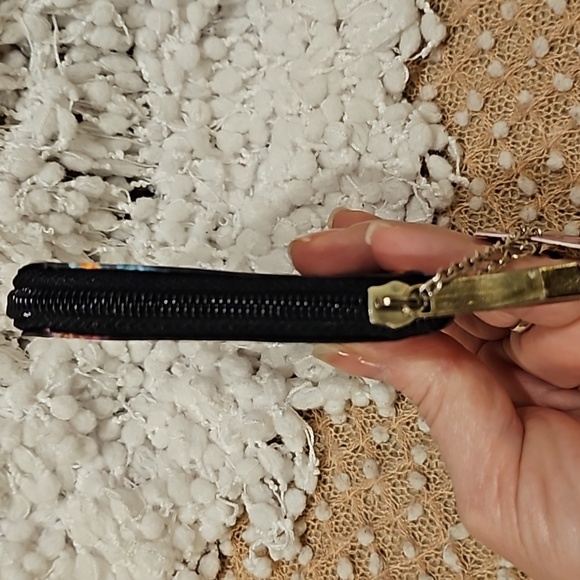 Tawi Skull Wallet - Picture 10 of 14